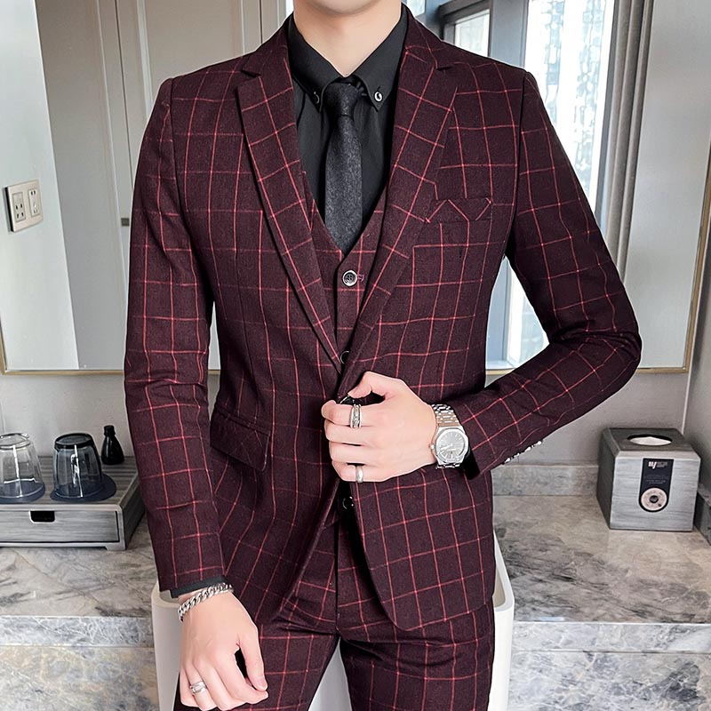 Costume Noir et Rouge